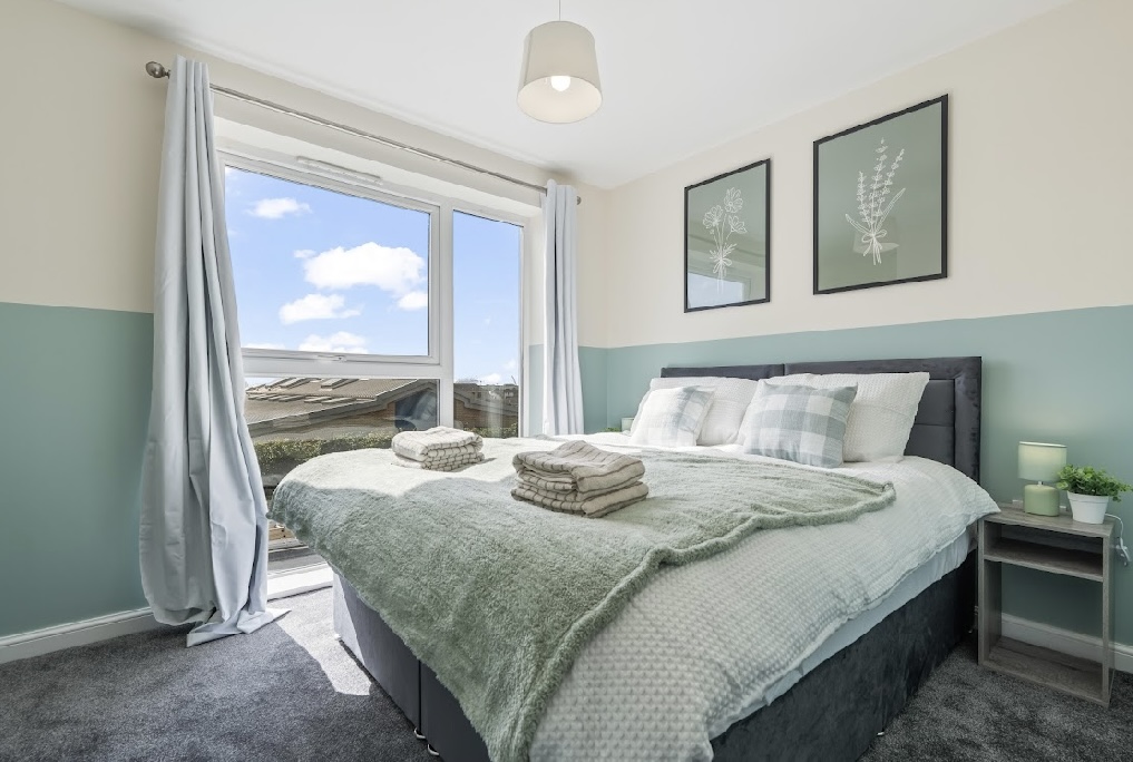 4-bed contractor house in Bristol  (BS) photo 5
