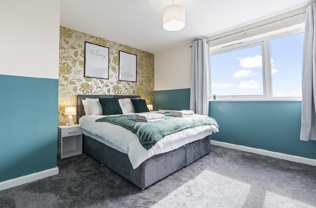 4-bed contractor house in Bristol  (BS) photo 8