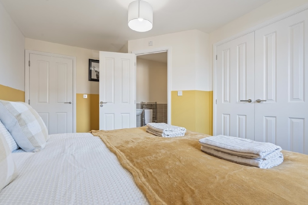 4-bed contractor house in Bristol  (BS) photo 10