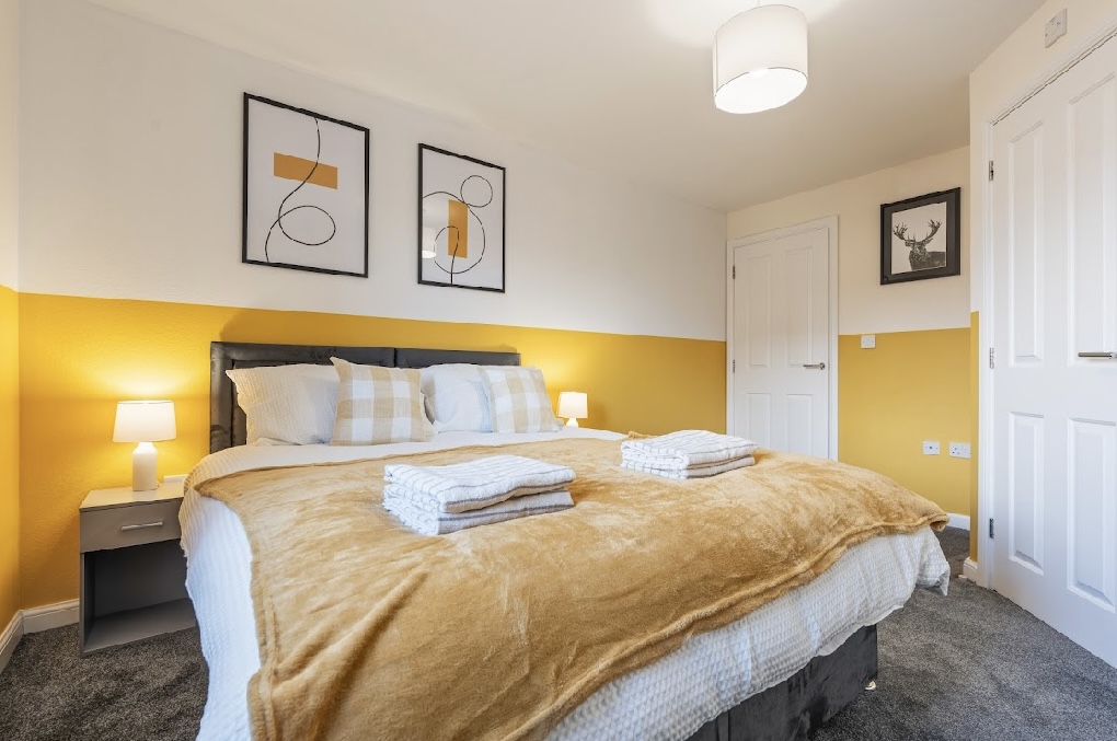 4-bed contractor house in Bristol  (BS) photo 11