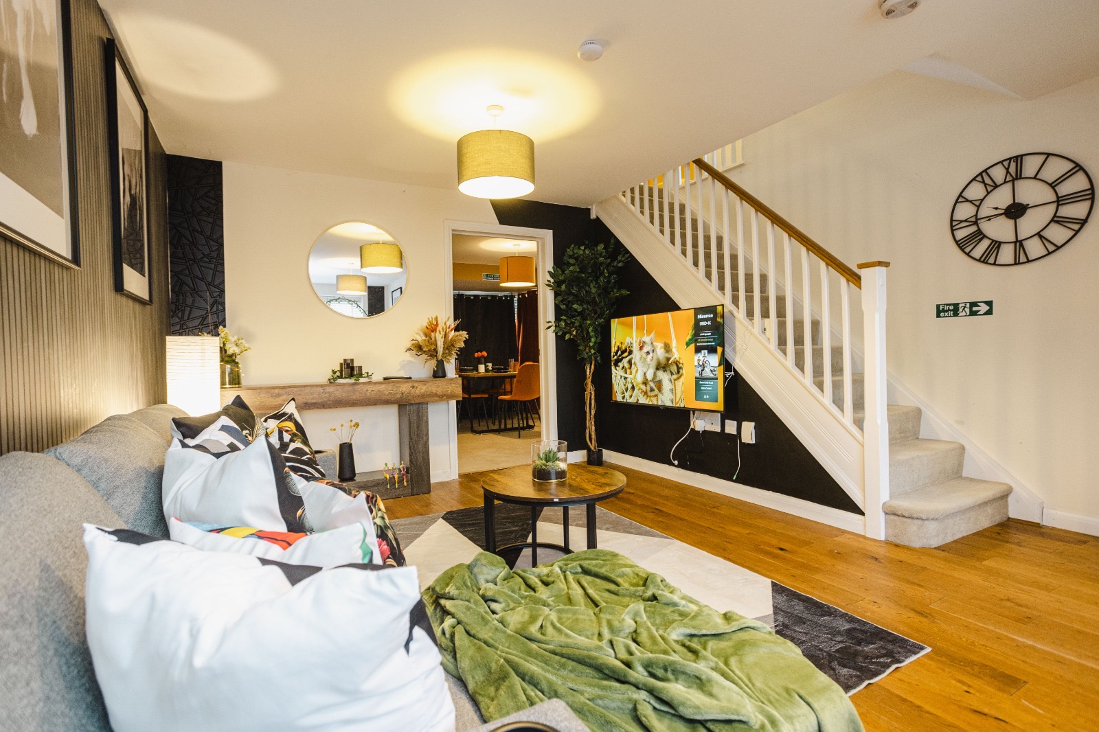 4-bed contractor house in Bristol (BS) photo 4