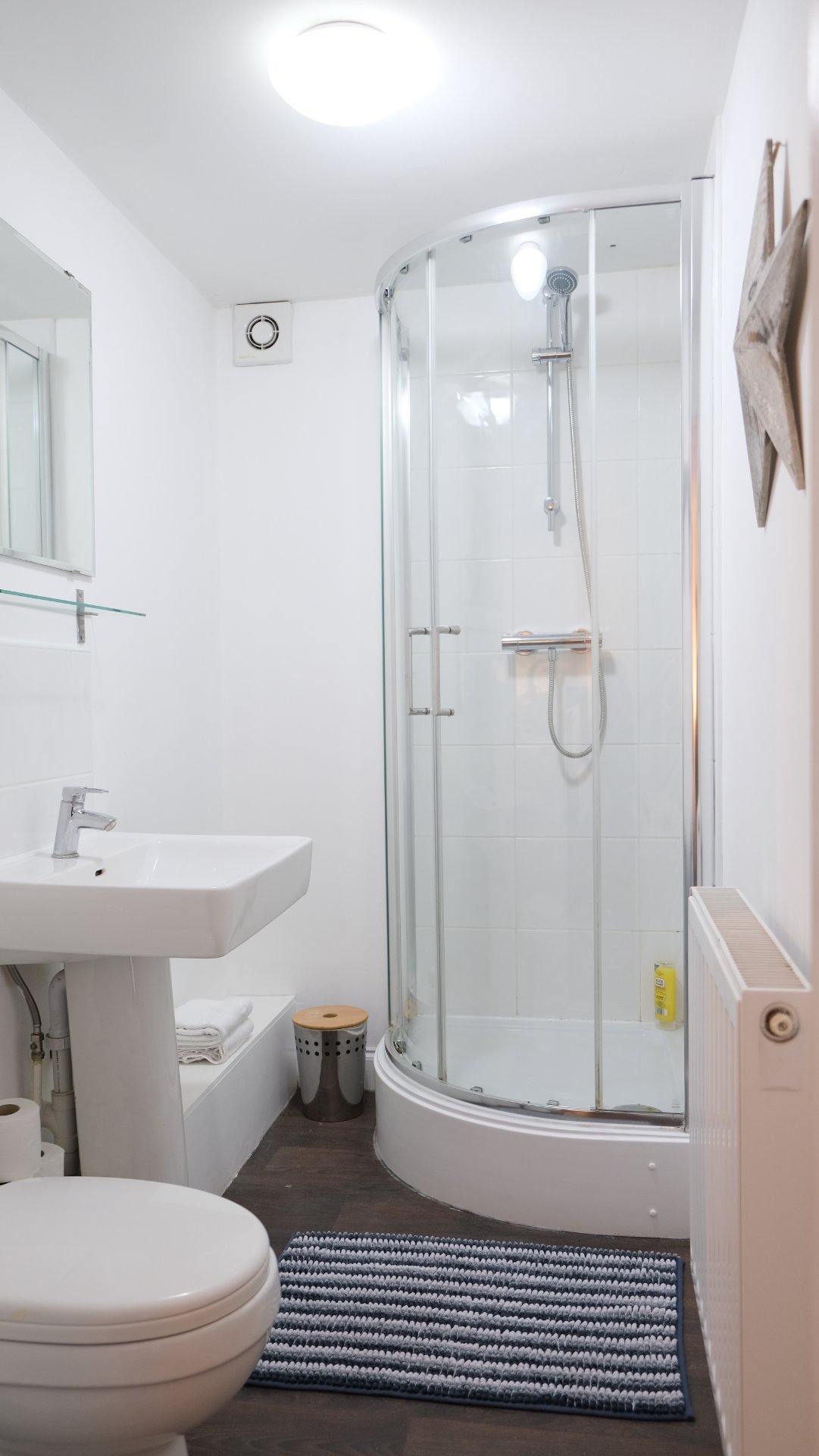 2-bed contractor house in Bedford (MK) photo 7