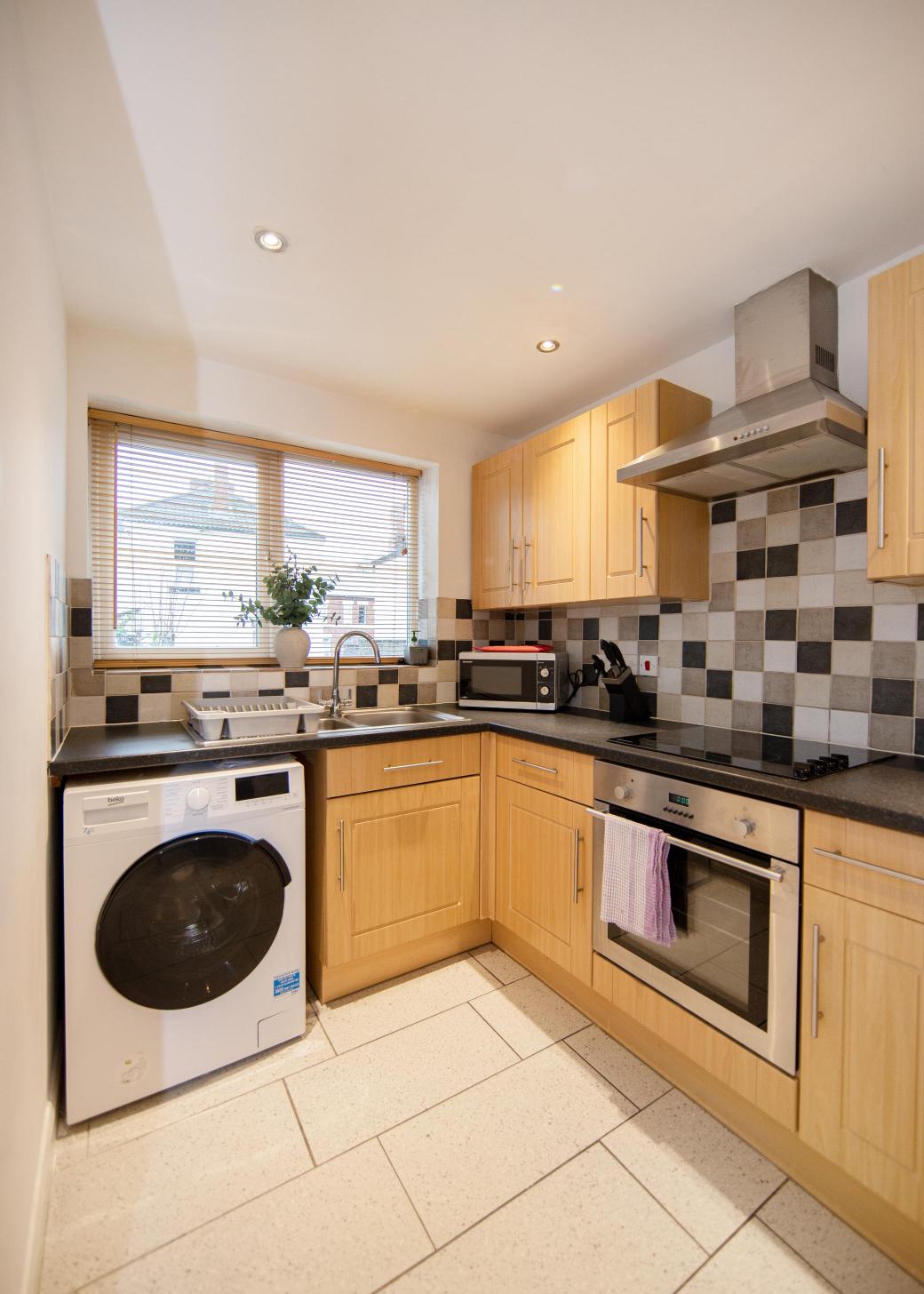 3-bed contractor house in Derby (DE) photo 5