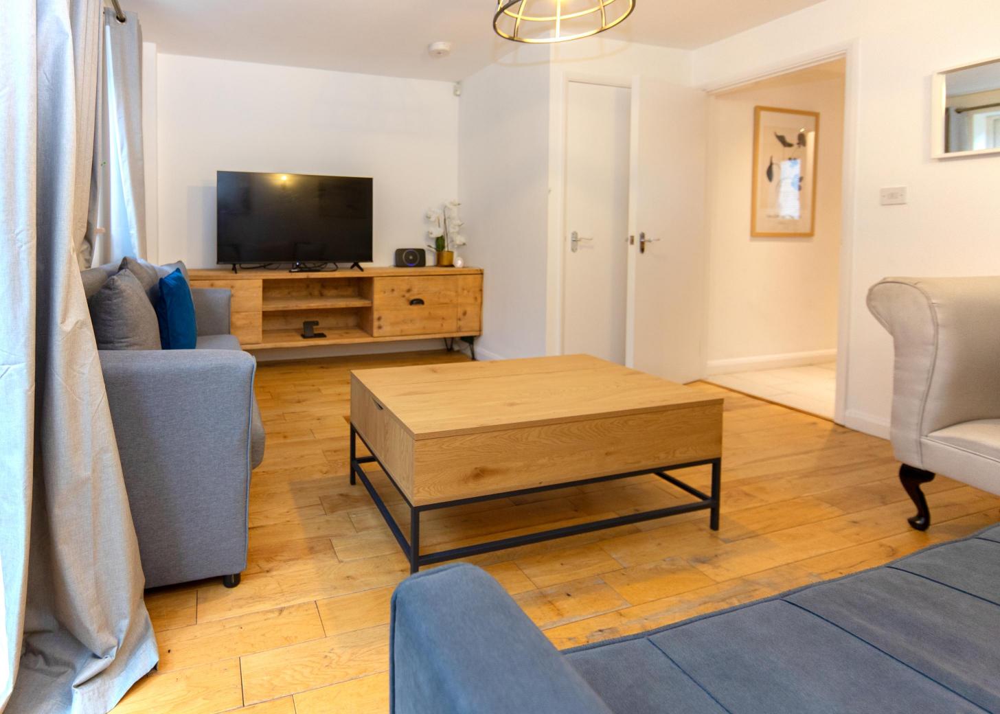 3-bed contractor house in Derby (DE) photo 6
