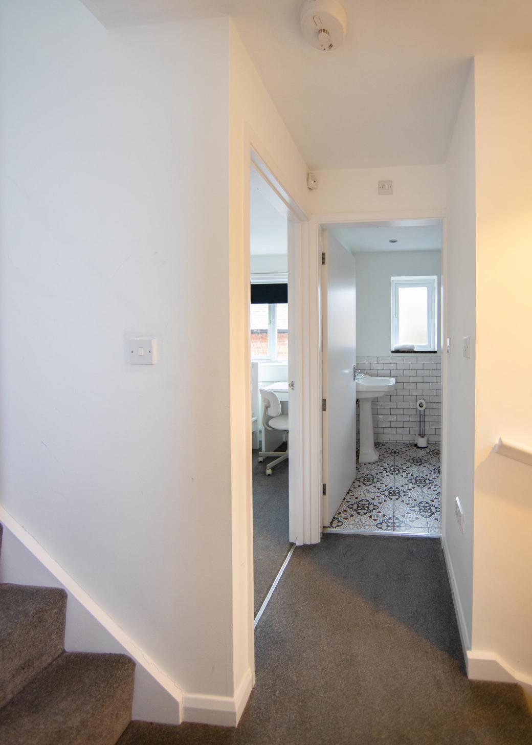 3-bed contractor house in Derby (DE) photo 8