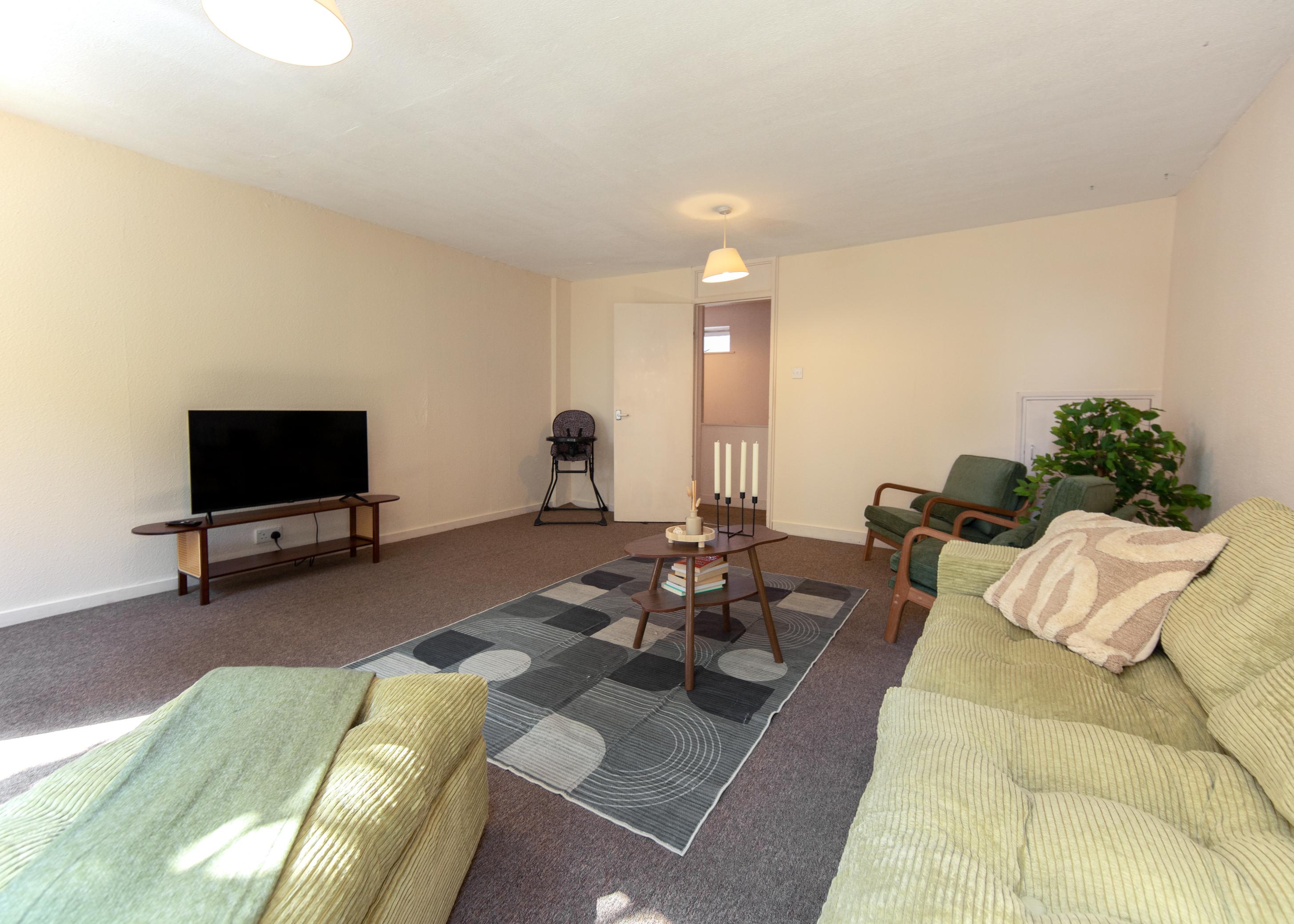 4-bed contractor house in London (W) photo 5