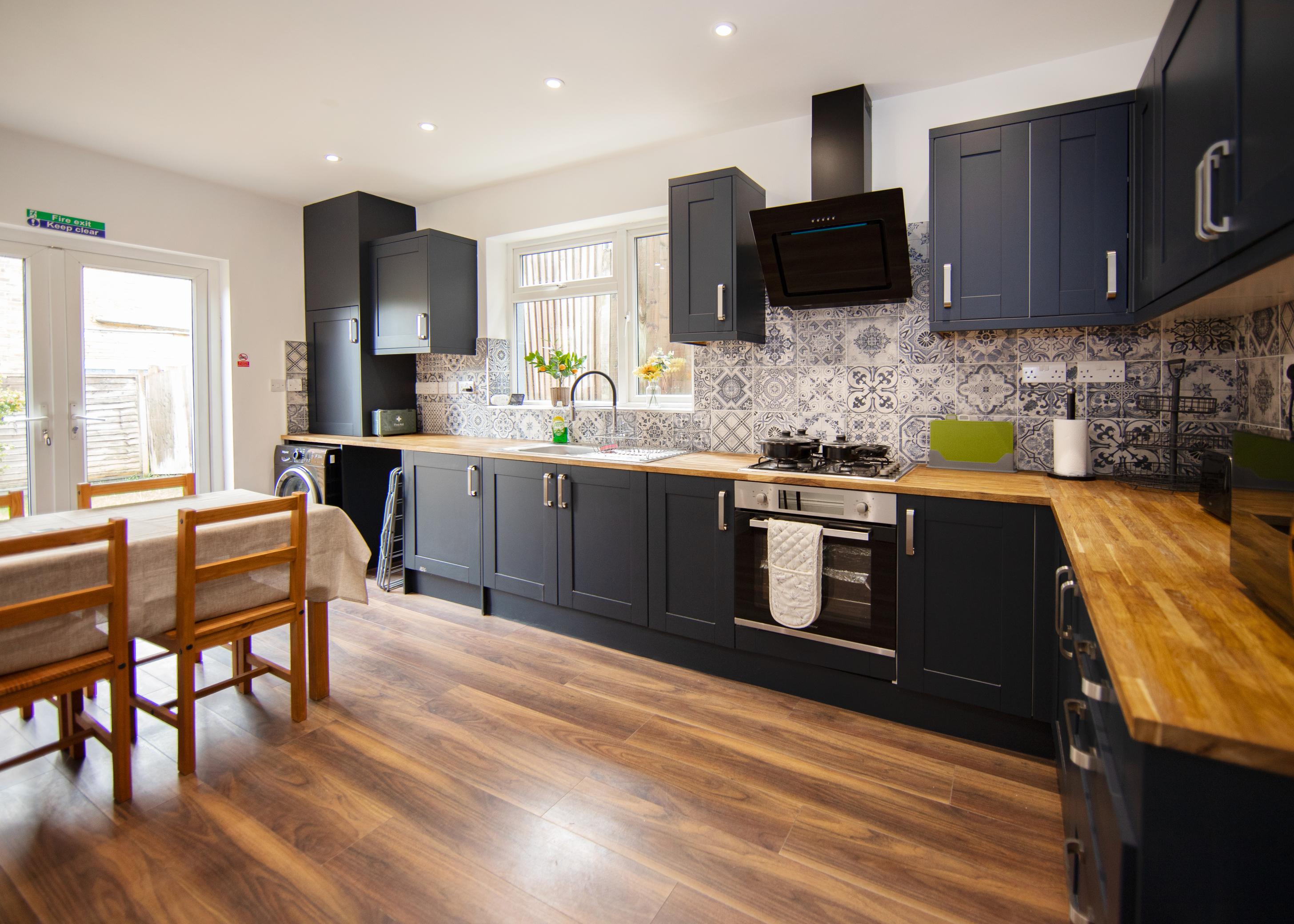 4-bed contractor house in London (SE) photo 4