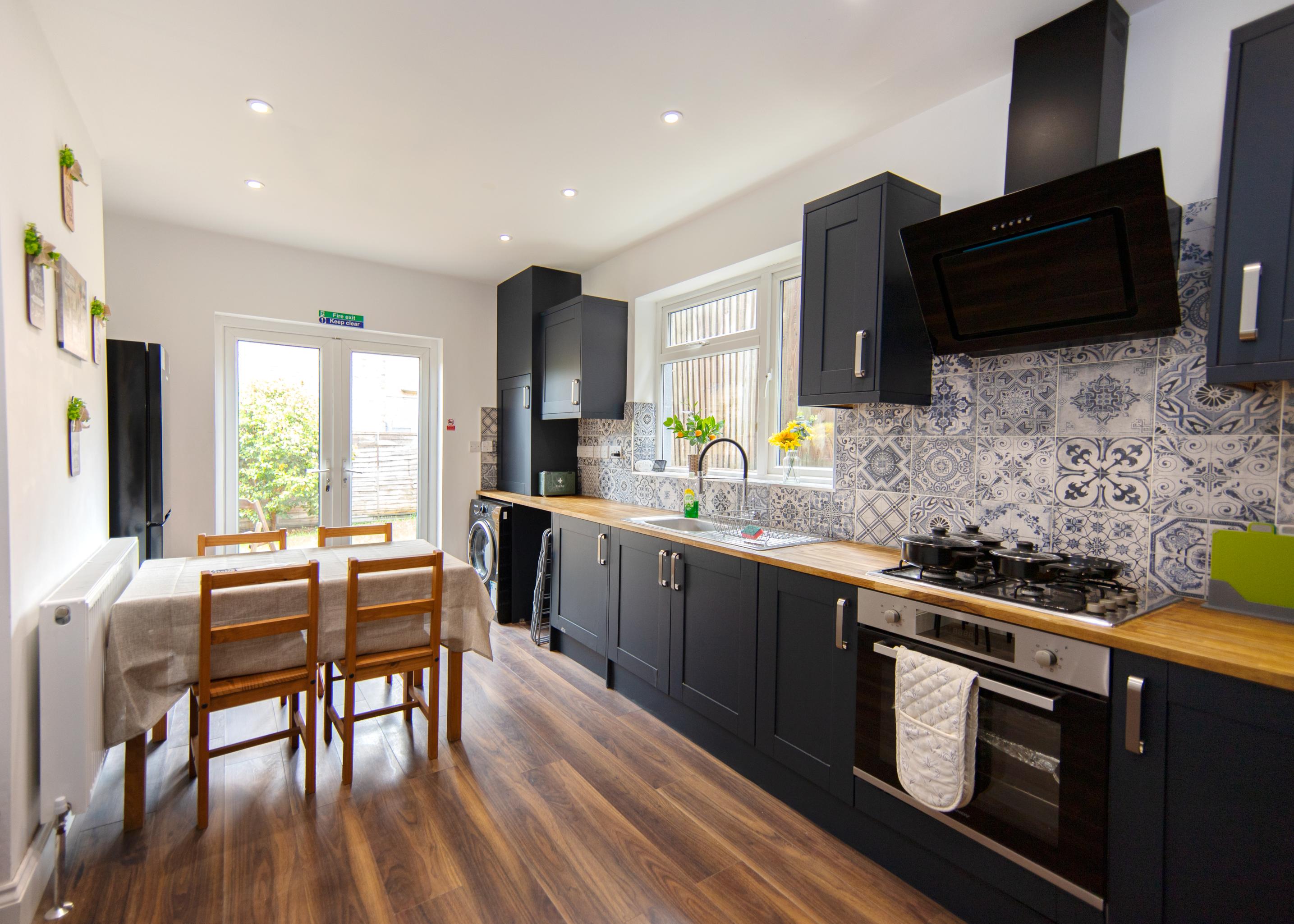 4-bed contractor house in London (SE) photo 6