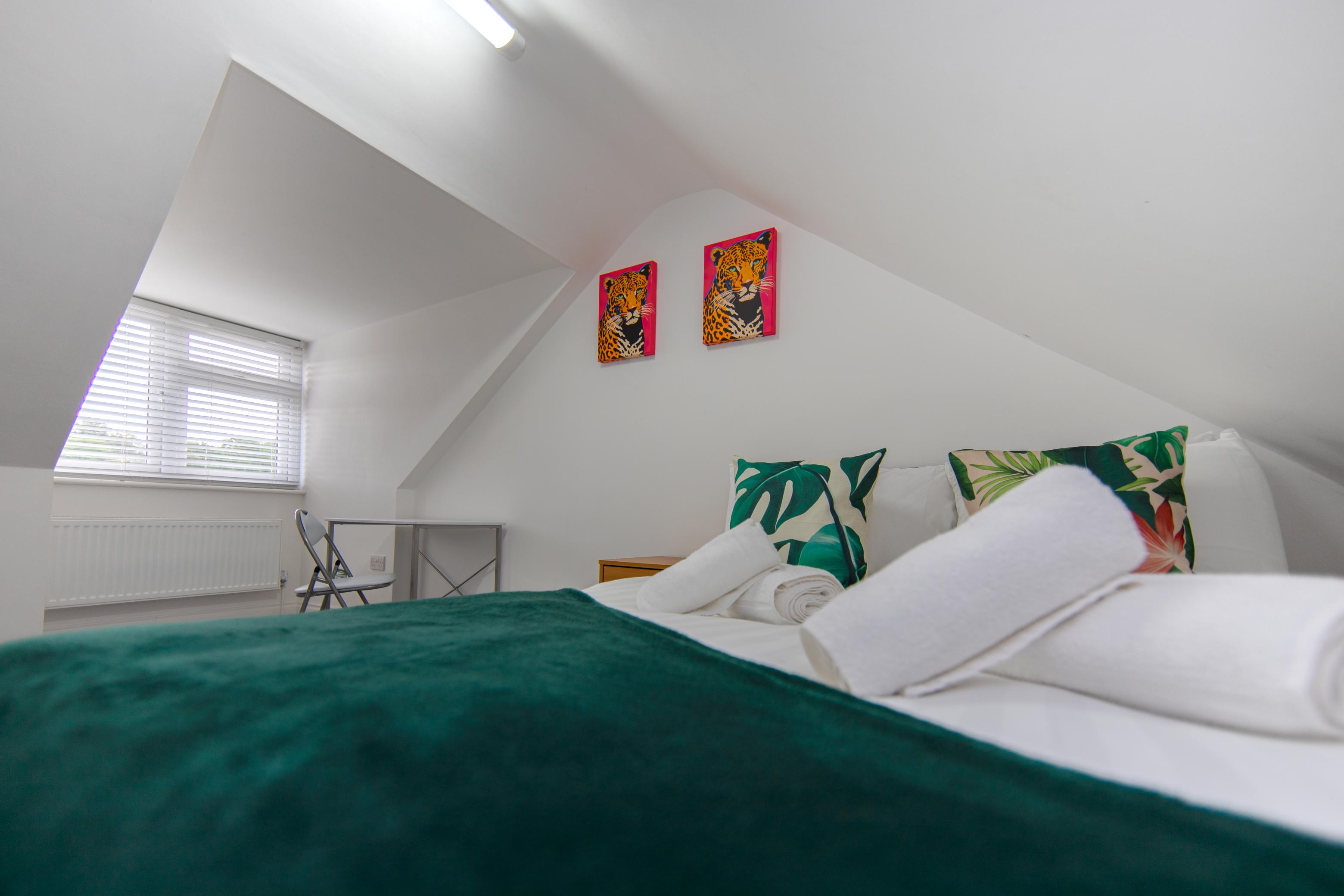 4-bed contractor house in London (SE) photo 12