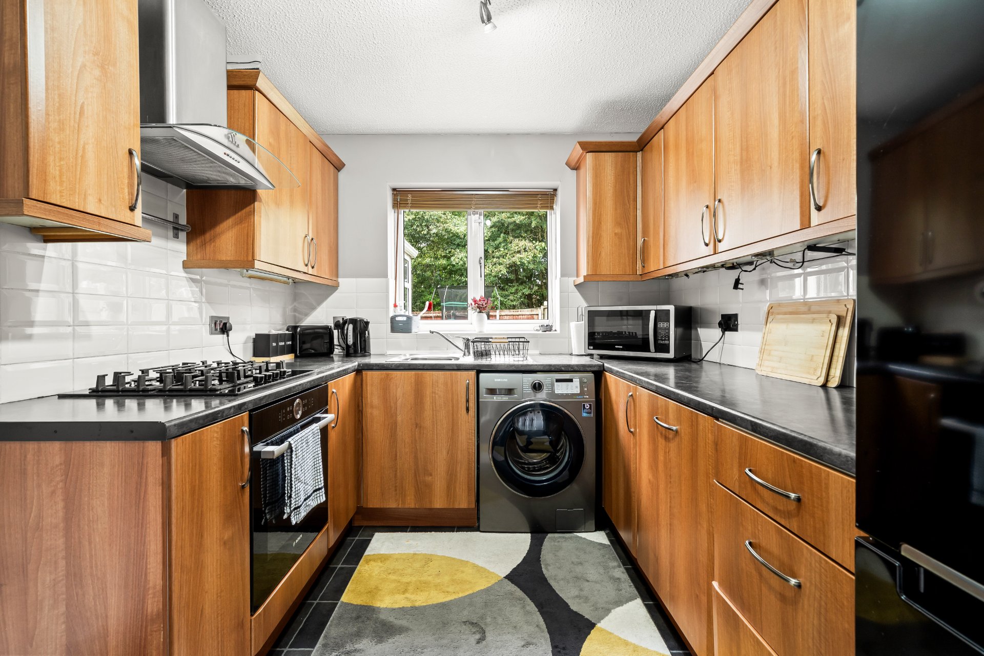 4-bed contractor house in Bolton (BL) photo 5