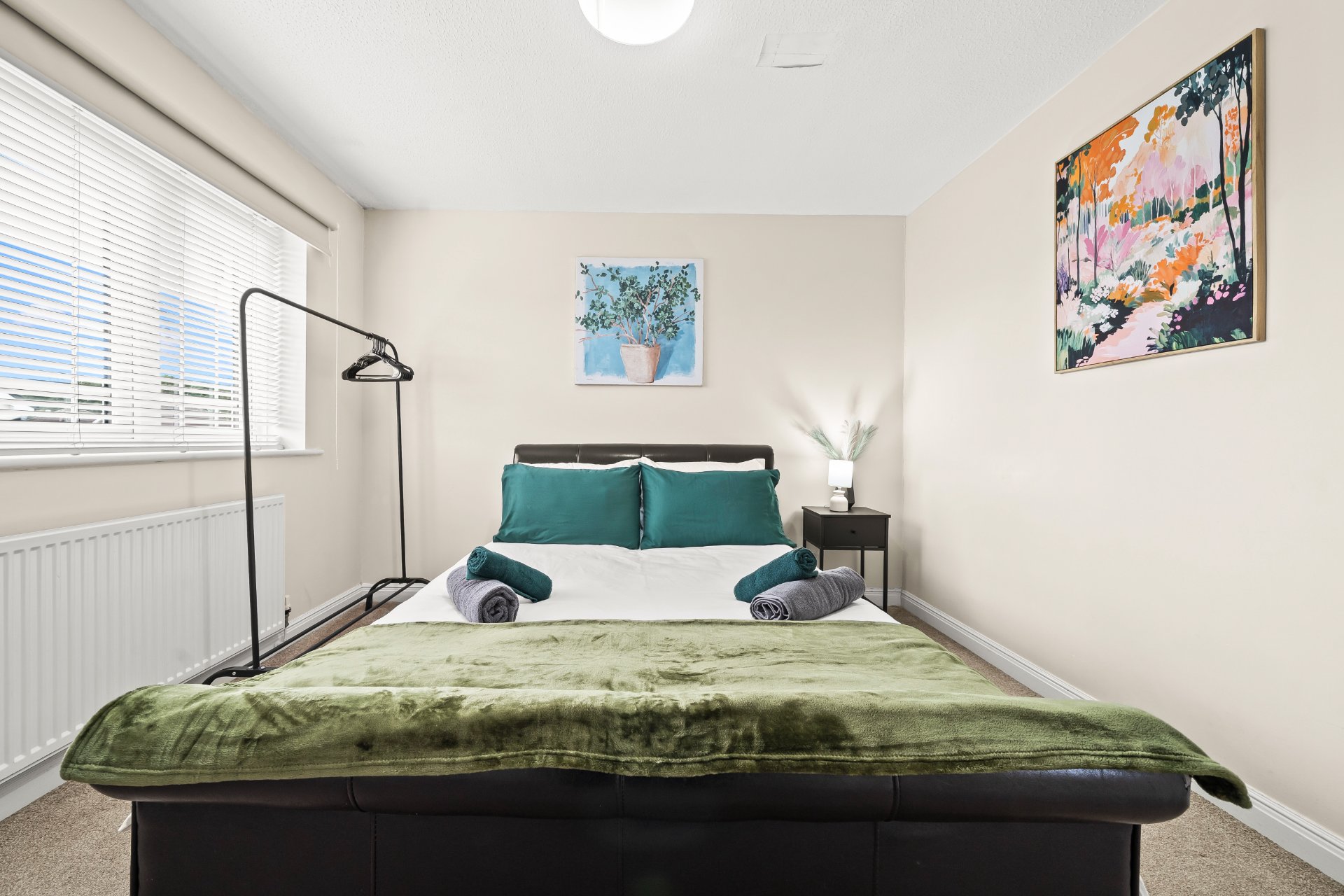 4-bed contractor house in Bolton (BL) photo 9