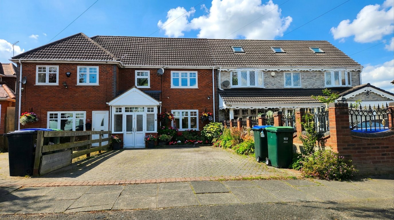 5-bed contractor house in Birmingham (B) photo 8