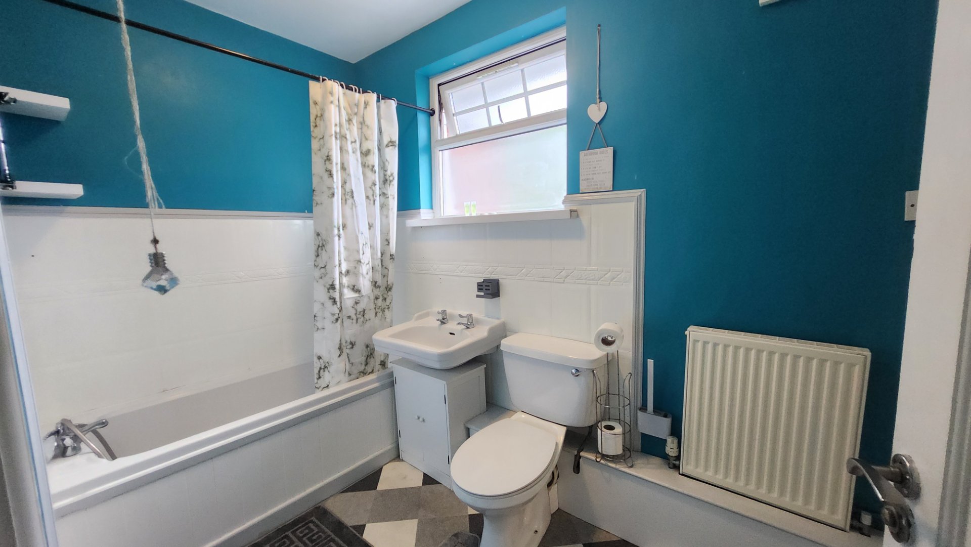 5-bed contractor house in Birmingham (B) photo 9