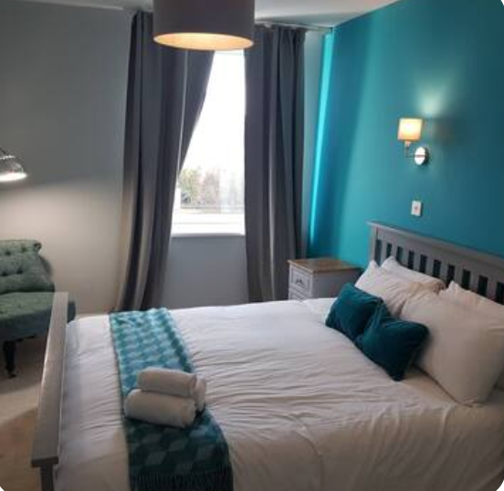 2-bed contractor house in Dun Laoghaire (A)