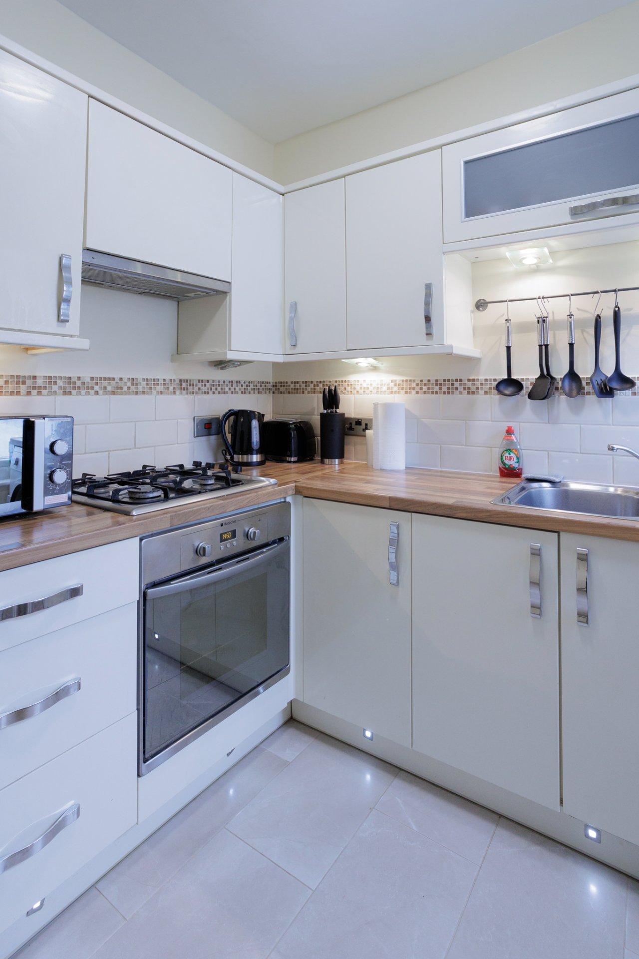 3-bed contractor house in London (NW) photo 4