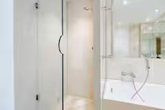 2-bed contractor house in London (E) photo 8