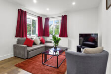 2-bed contractor house in London (HA) photo 5
