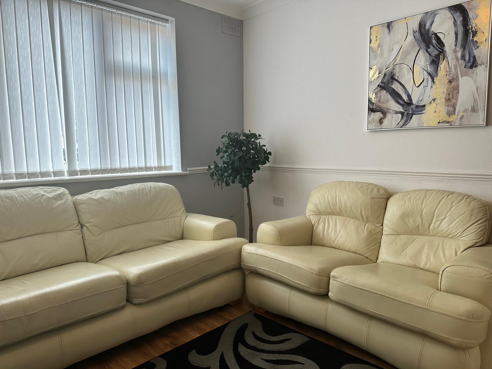 3-bed contractor house in Doncaster (DN) photo 5