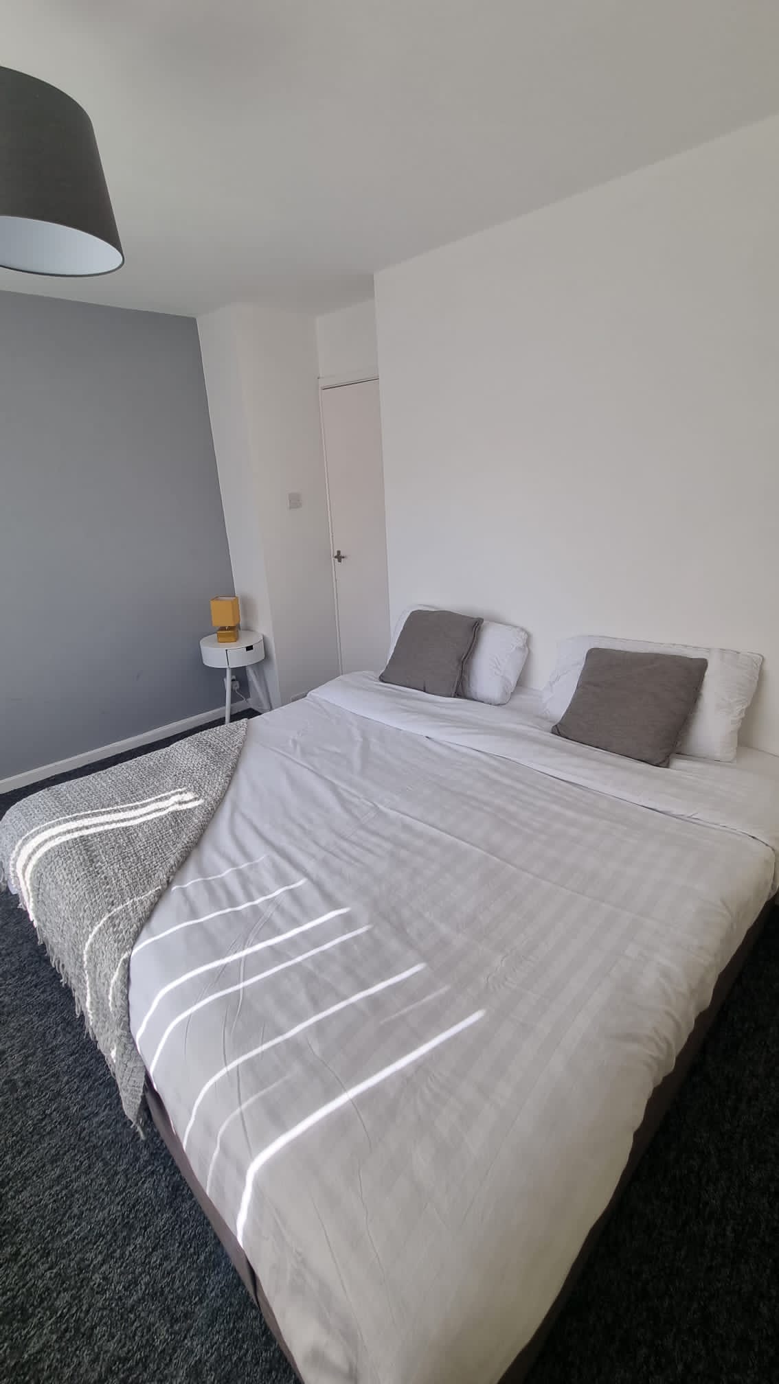 4-bed contractor house in Doncaster (DN)