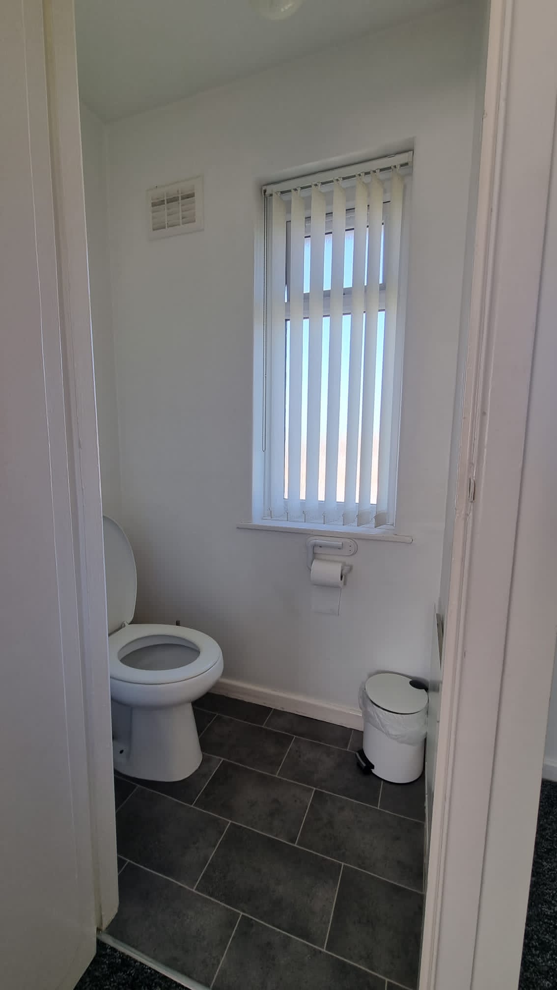 4-bed contractor house in Doncaster (DN) photo 10