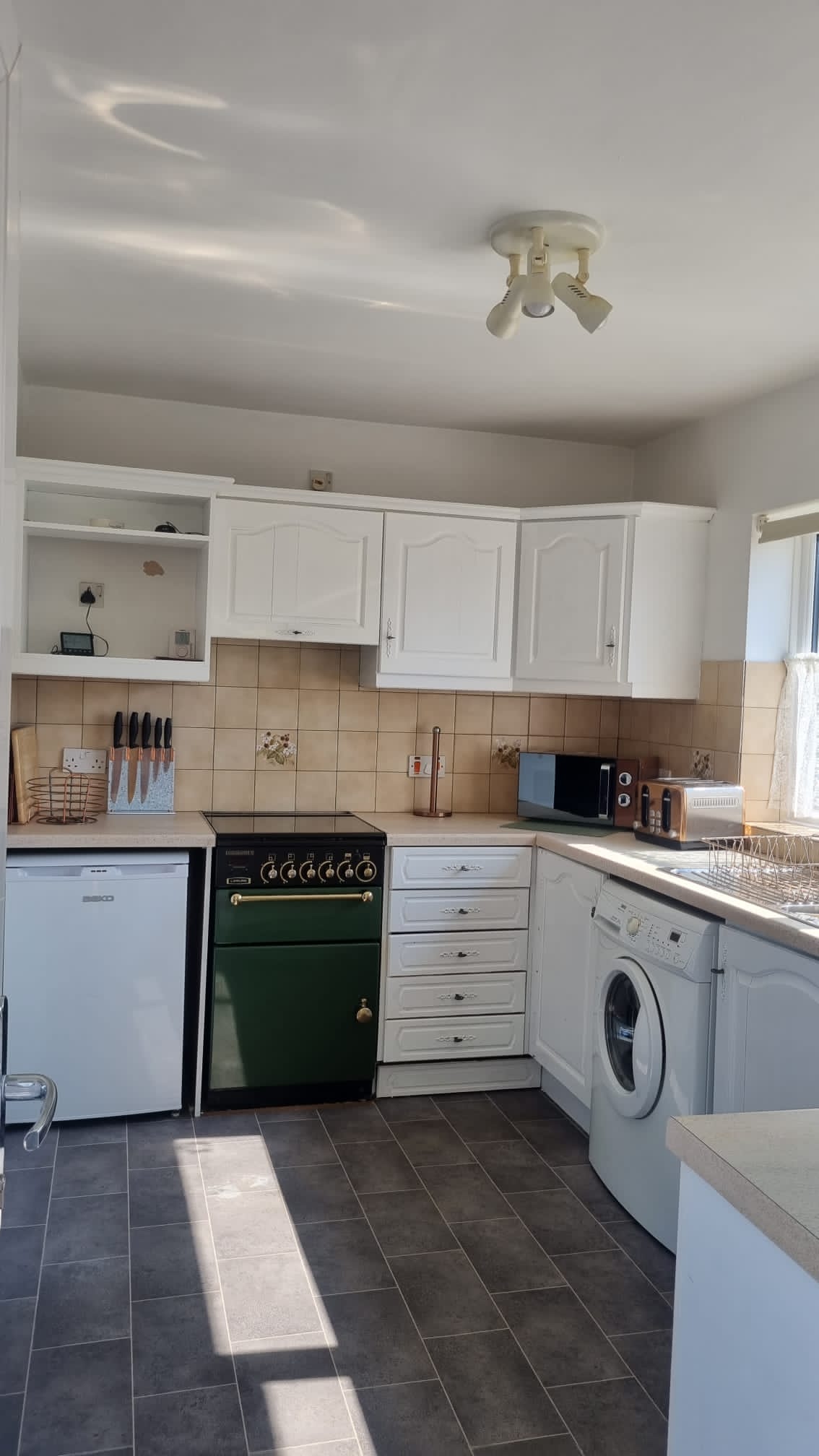 4-bed contractor house in Doncaster (DN) photo 11