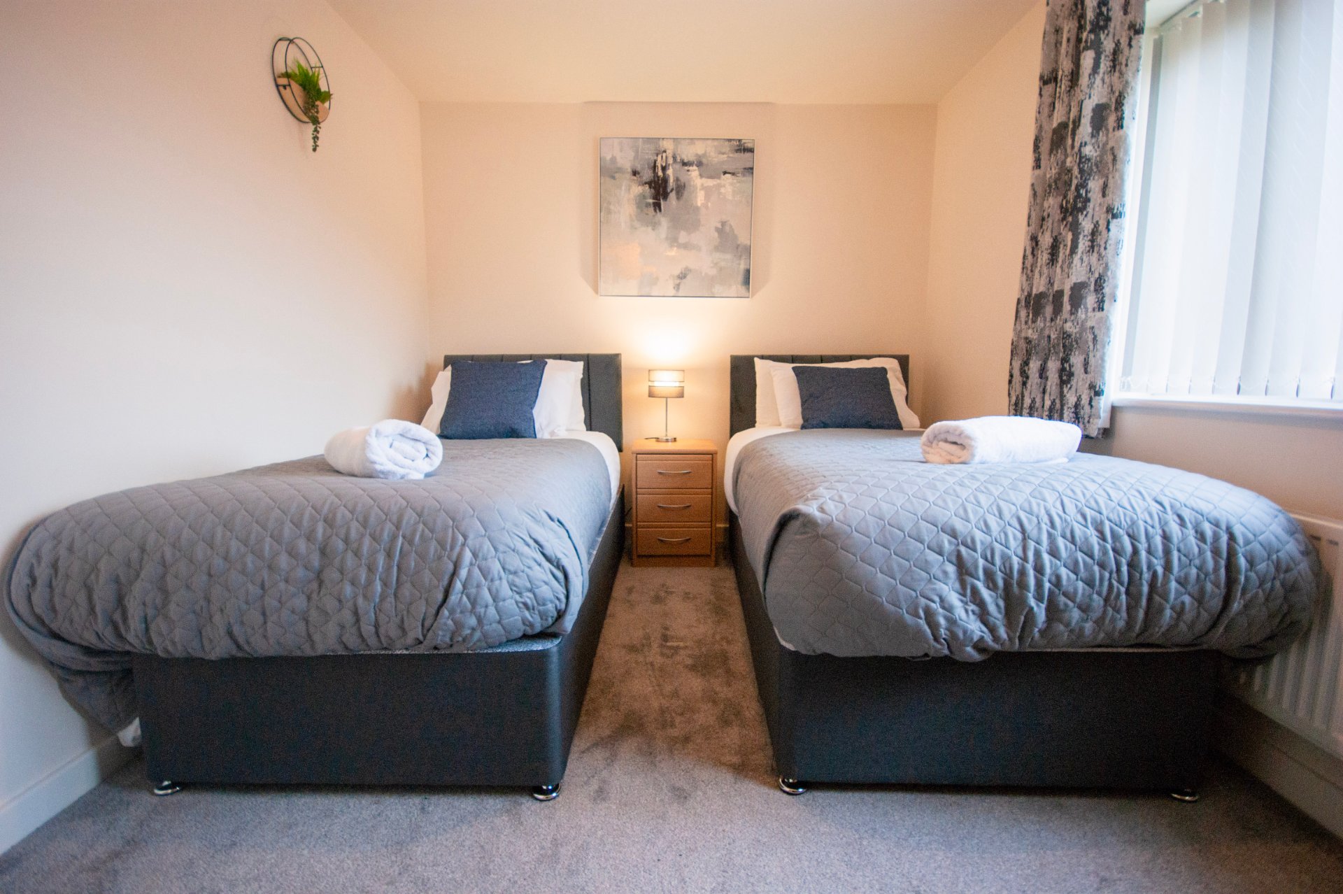 3-bed contractor house in Coventry (CV) photo 7