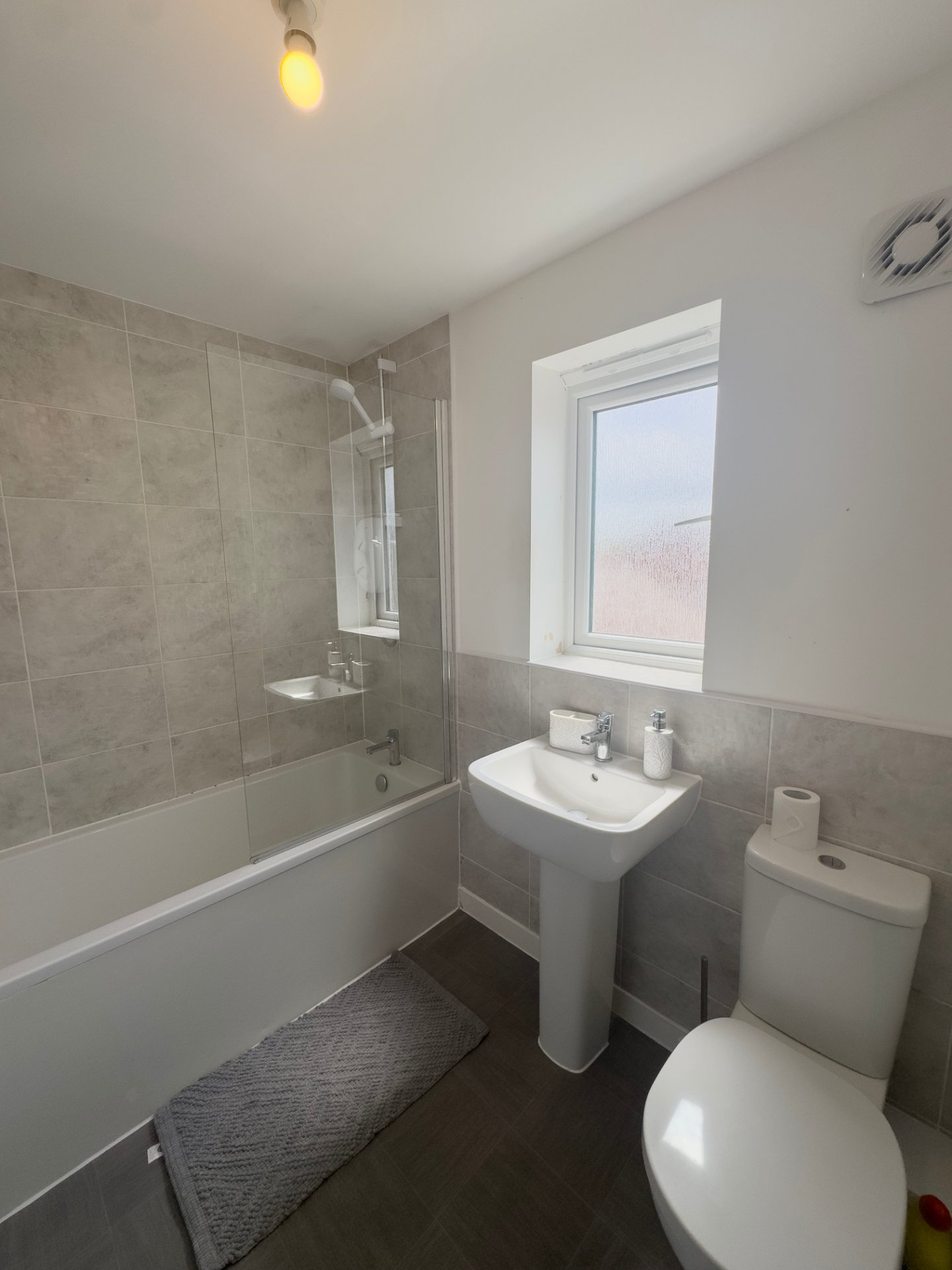 3-bed contractor house in Coventry (CV) photo 10