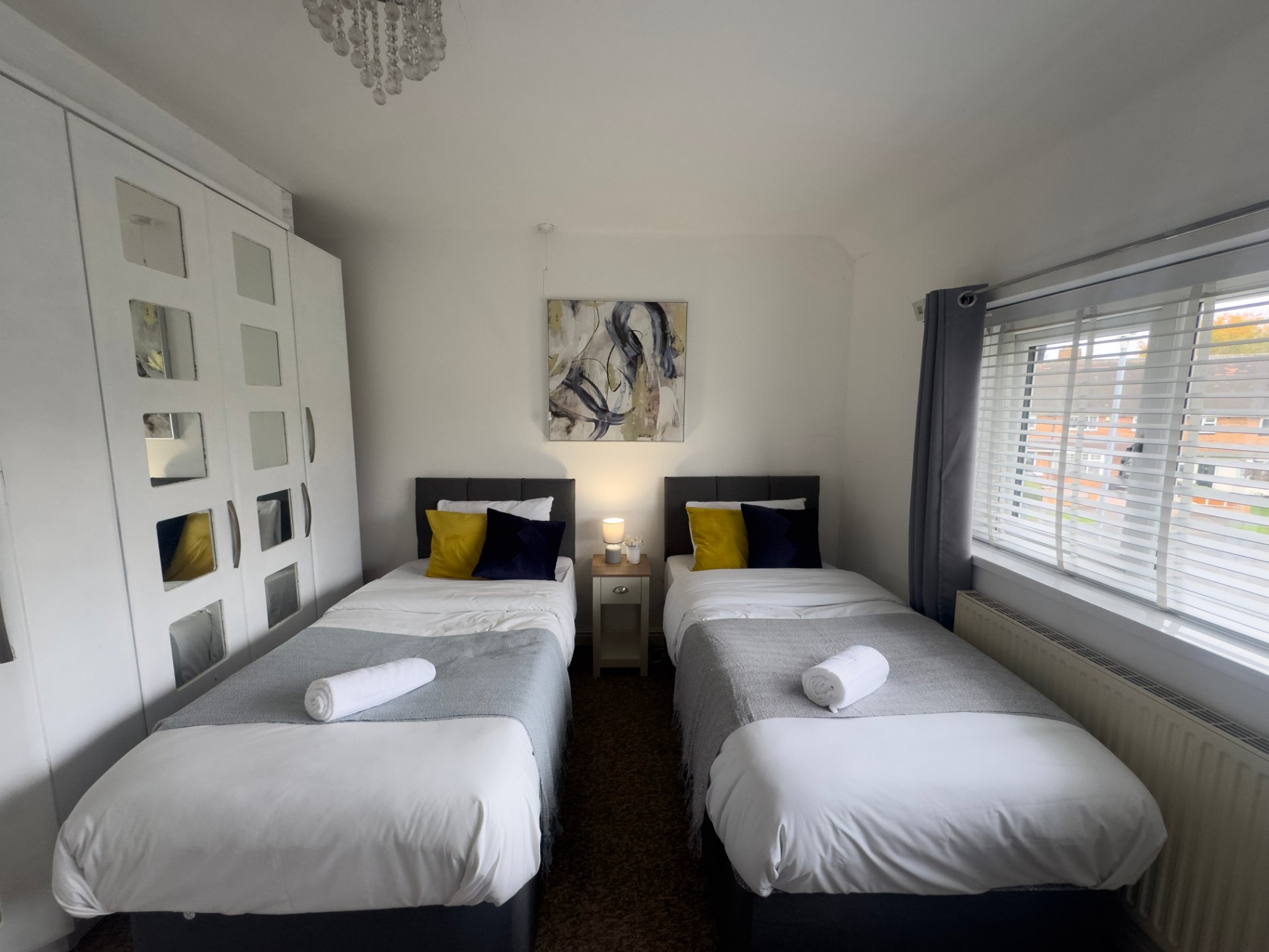 4-bed contractor house in Walsall (WS) photo 8