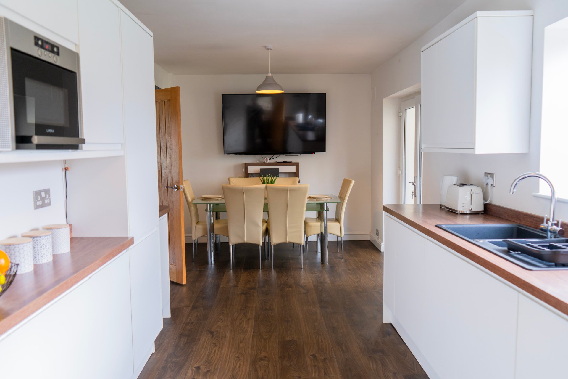 4-bed contractor house in Walsall (WS) photo 10