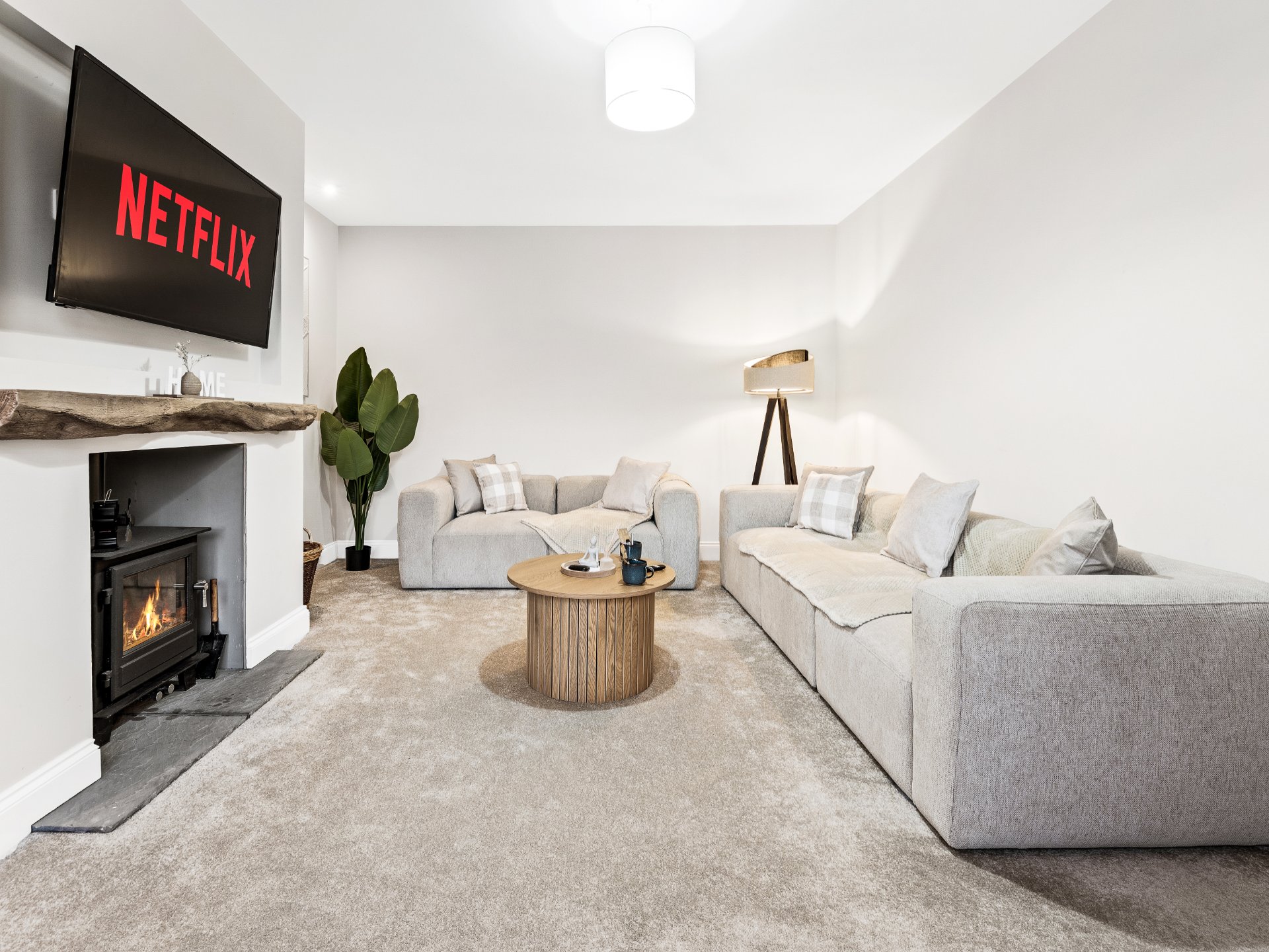 3-bed contractor house in warrington (WA) photo 4