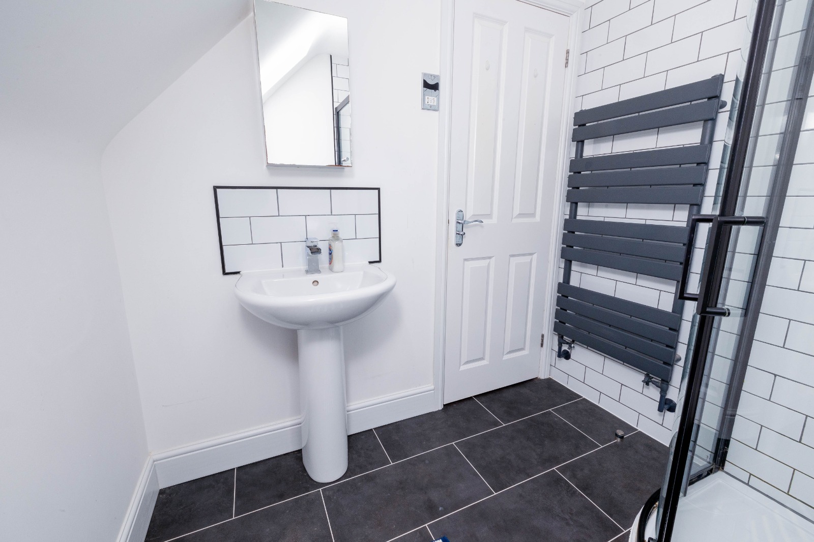 3-bed contractor house in RUGBY (CV) photo 5