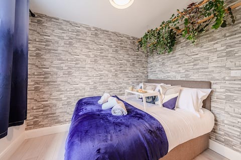 6-bed contractor house in Ashton-in-Makerfield, Wigan (WN)