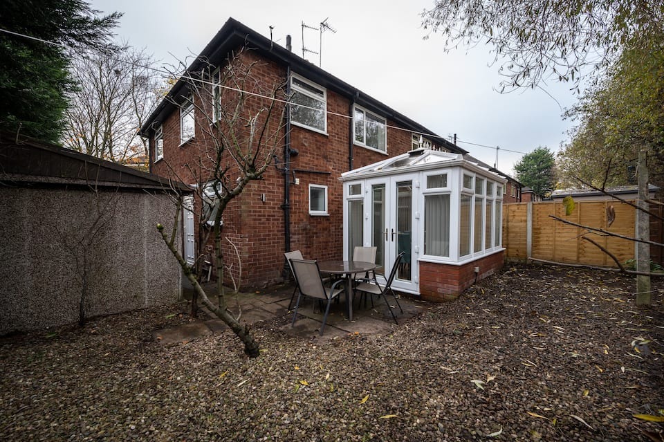 3-bed contractor house in Manchester (M) photo 5