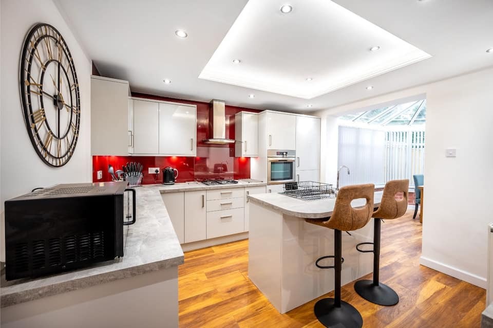 3-bed contractor house in Manchester (M) photo 6