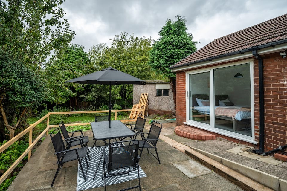 3-bed contractor house in Bolton (BL) photo 9