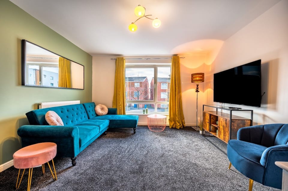 4-bed contractor house in Greater Manchester (M) photo 11