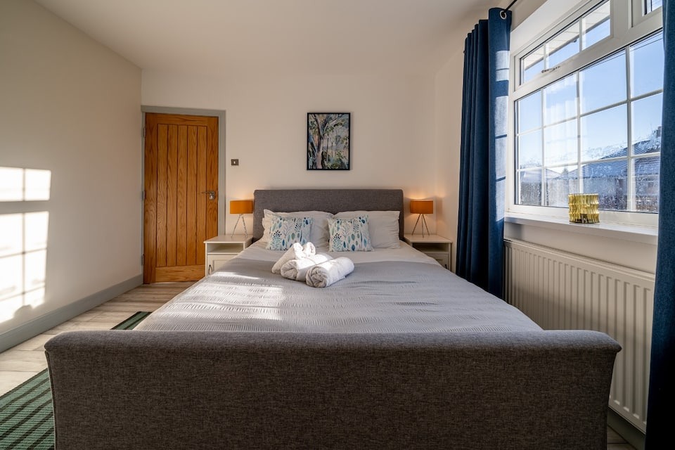 6-bed contractor house in Heald Green (SK)