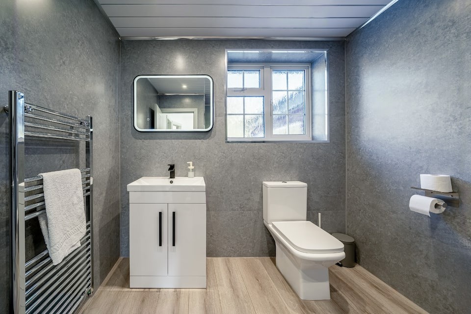 6-bed contractor house in Heald Green (SK) photo 5