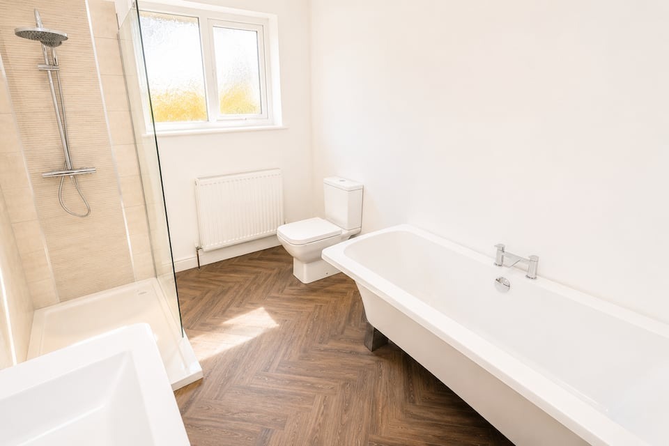 2-bed contractor house in Birtley (DH) photo 6