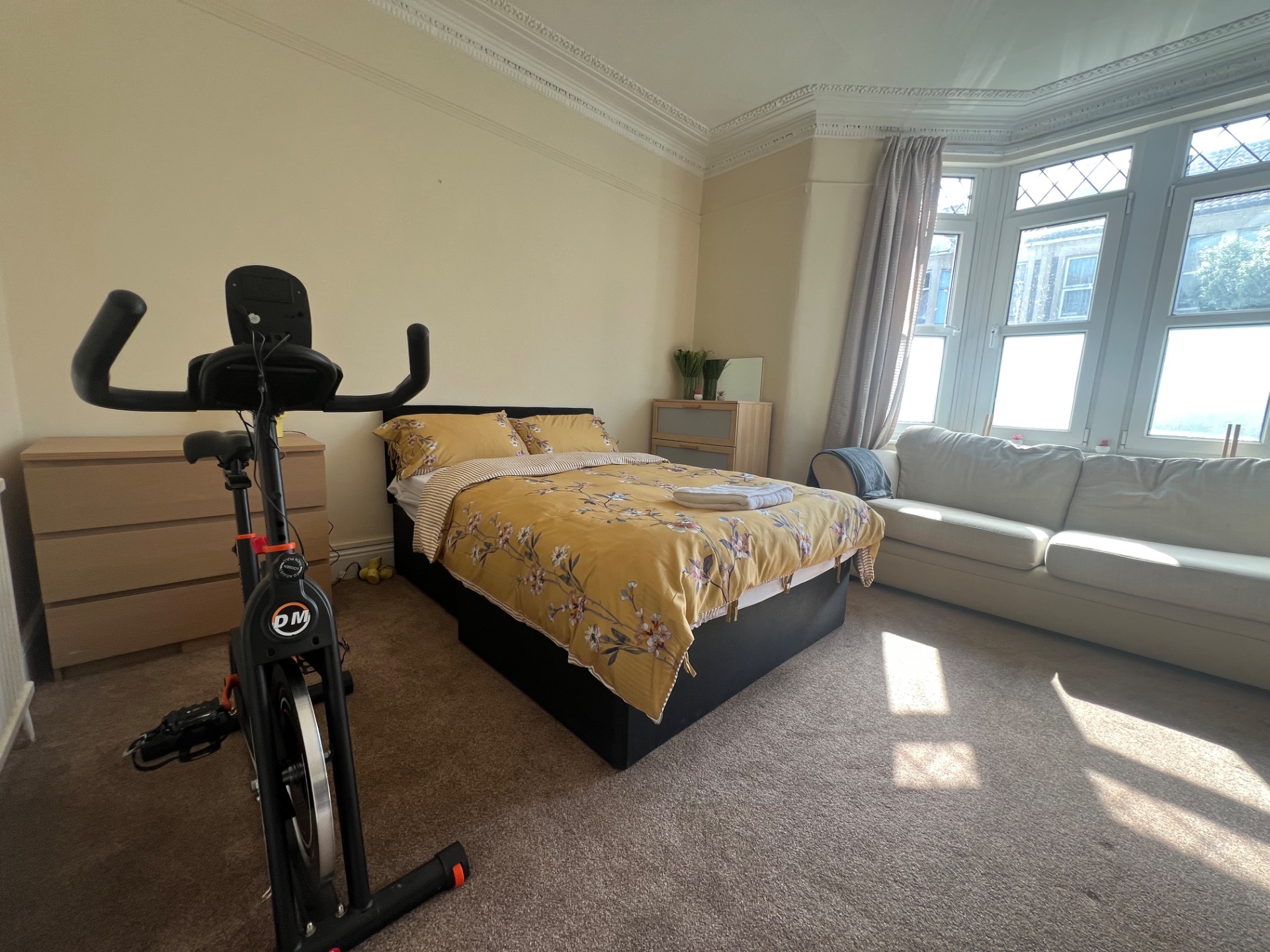 4-bed contractor house in Bristol (BS)