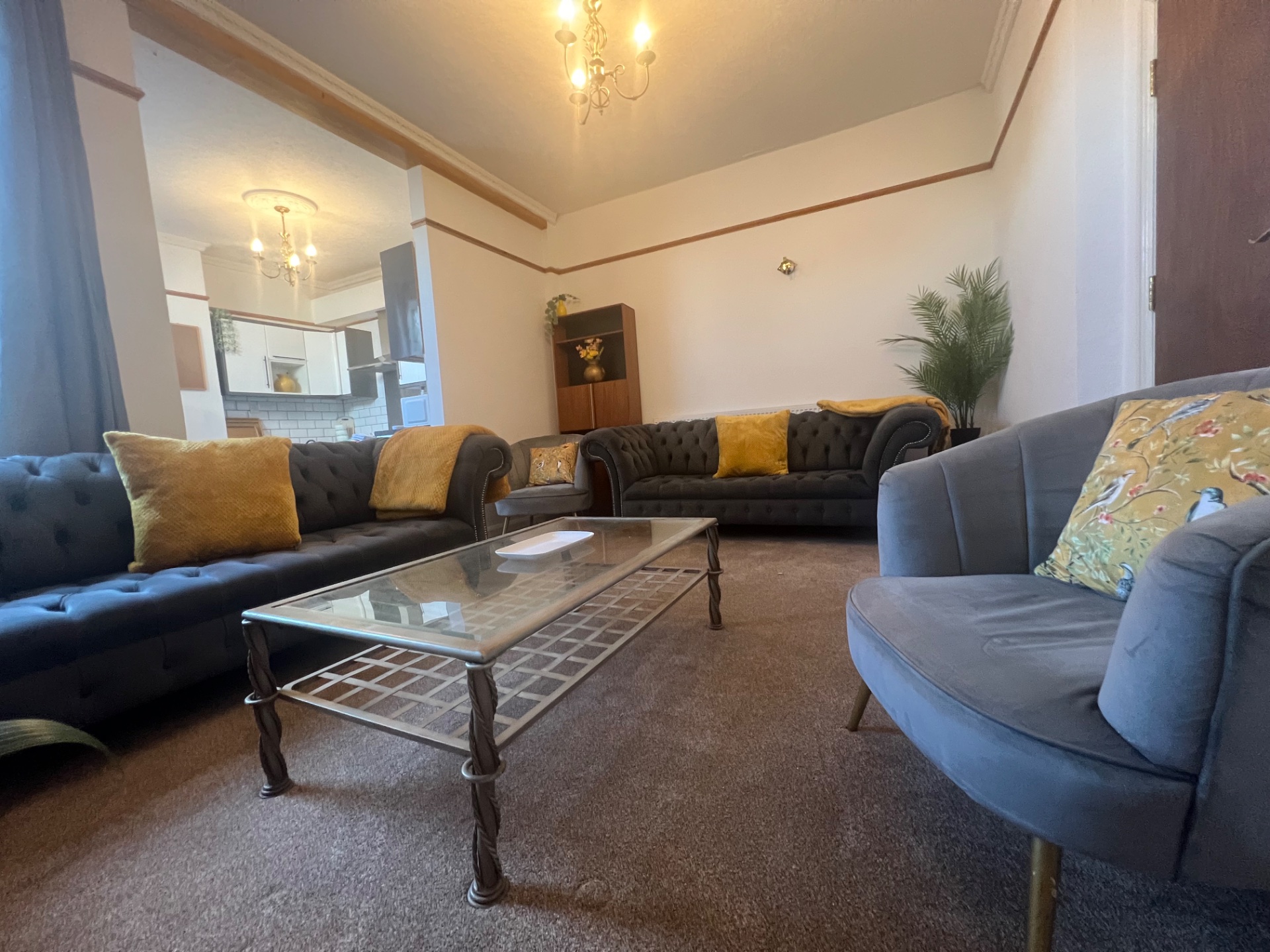 4-bed contractor house in Bristol (BS) photo 12