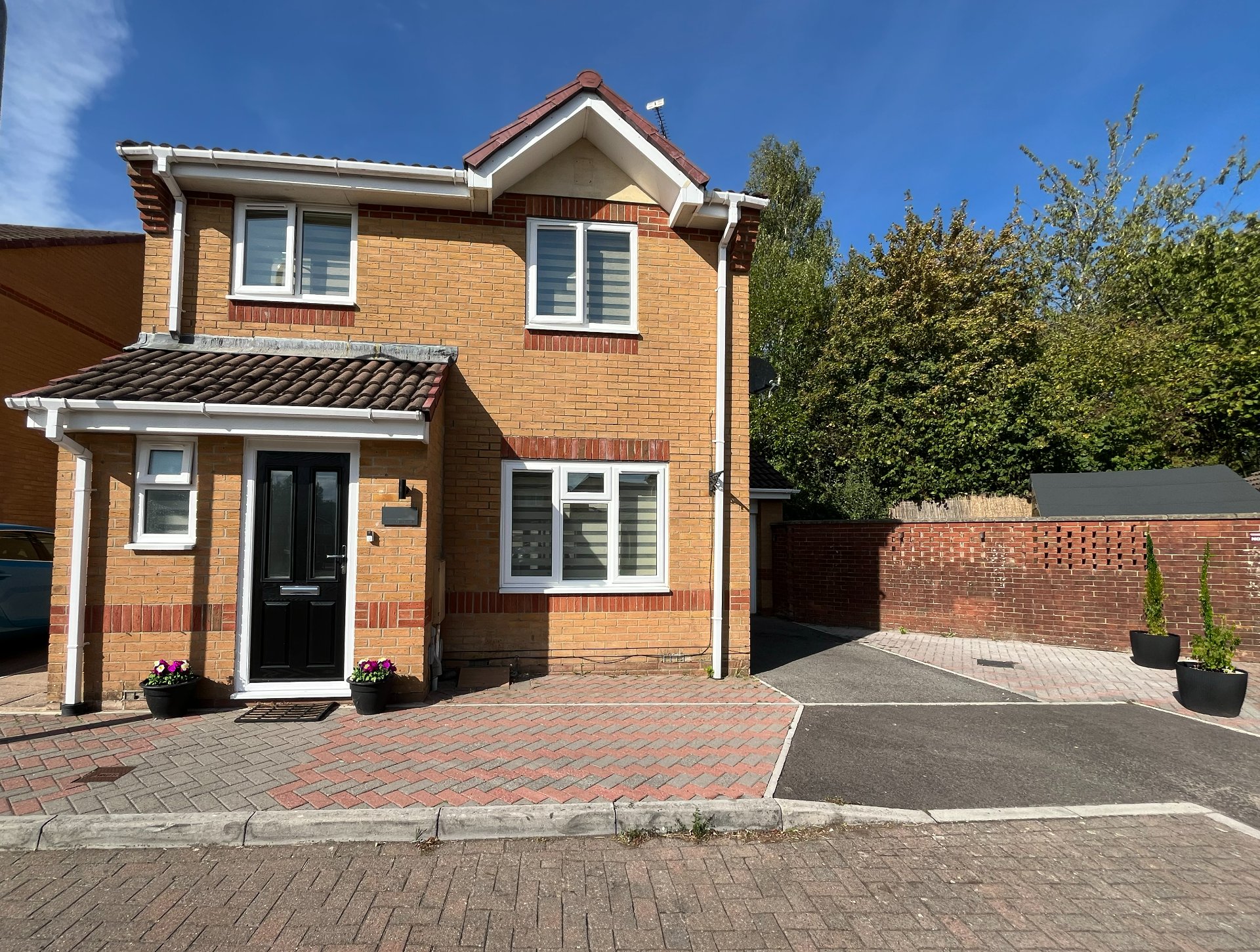 3-bed contractor house in Yeovil (BA) photo 11