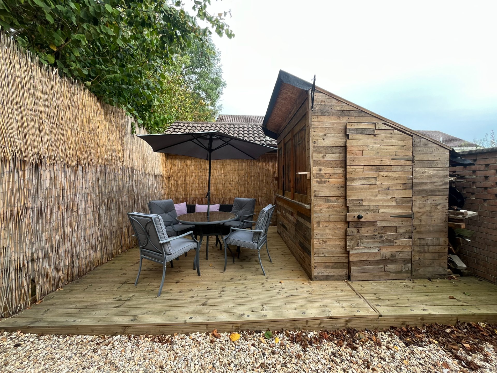 3-bed contractor house in Yeovil (BA) photo 12
