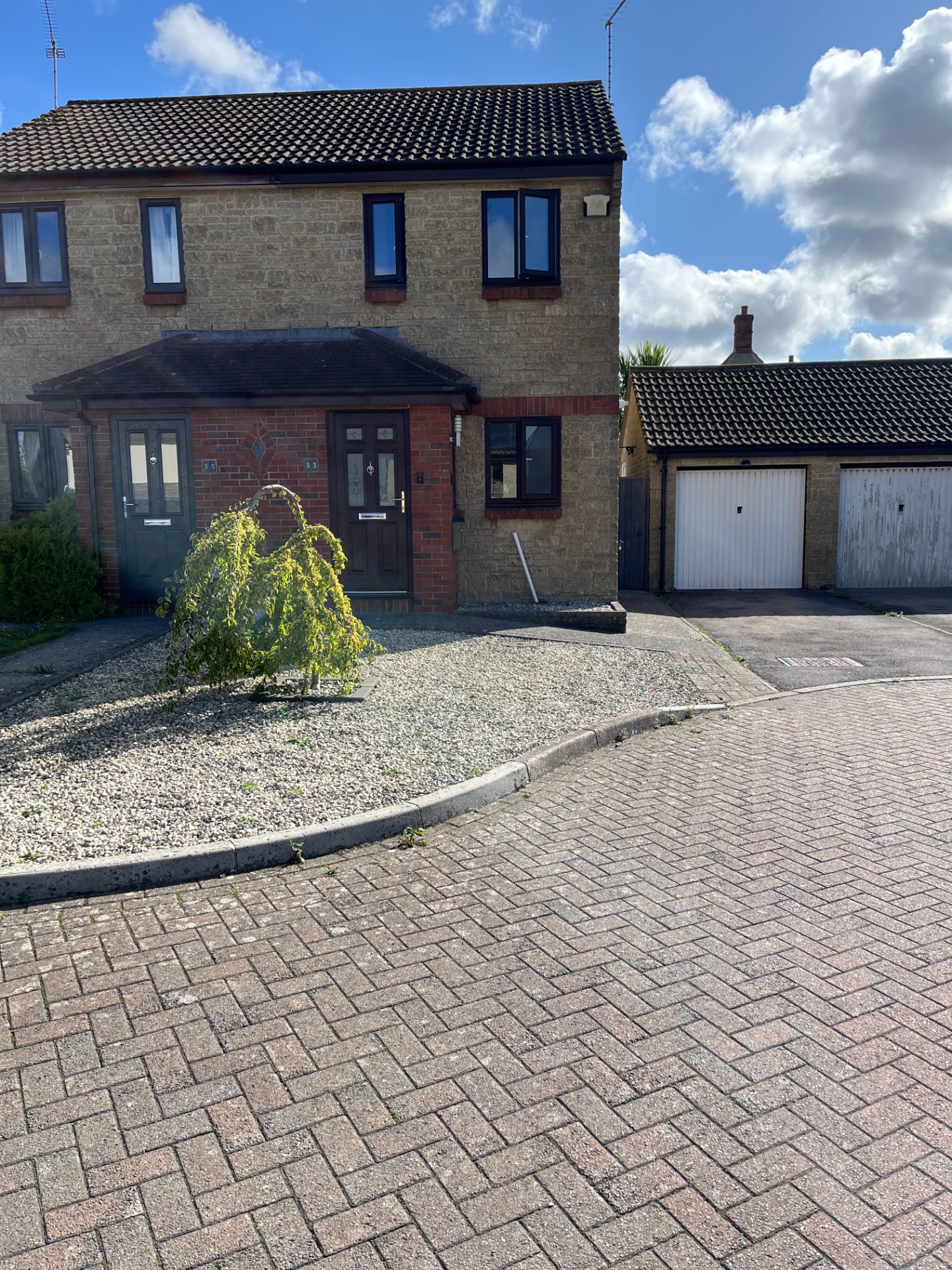 2-bed contractor house in Yeovil (BA)