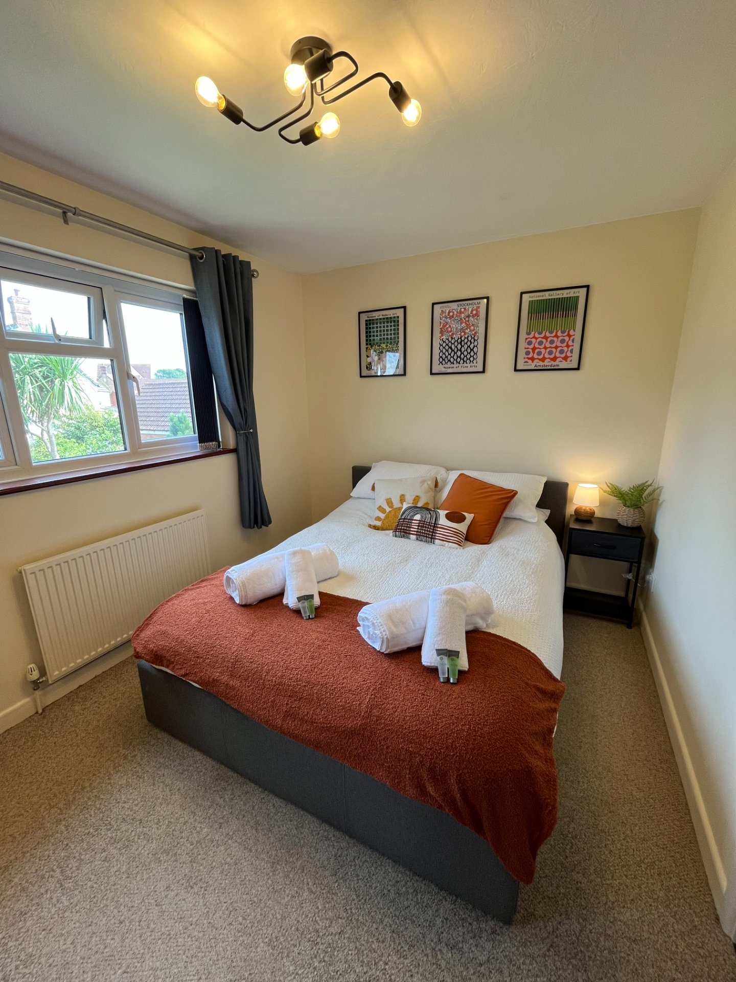 2-bed contractor house in Yeovil (BA) photo 4