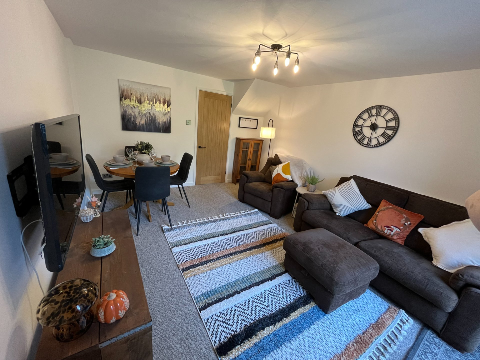 2-bed contractor house in Yeovil (BA) photo 10