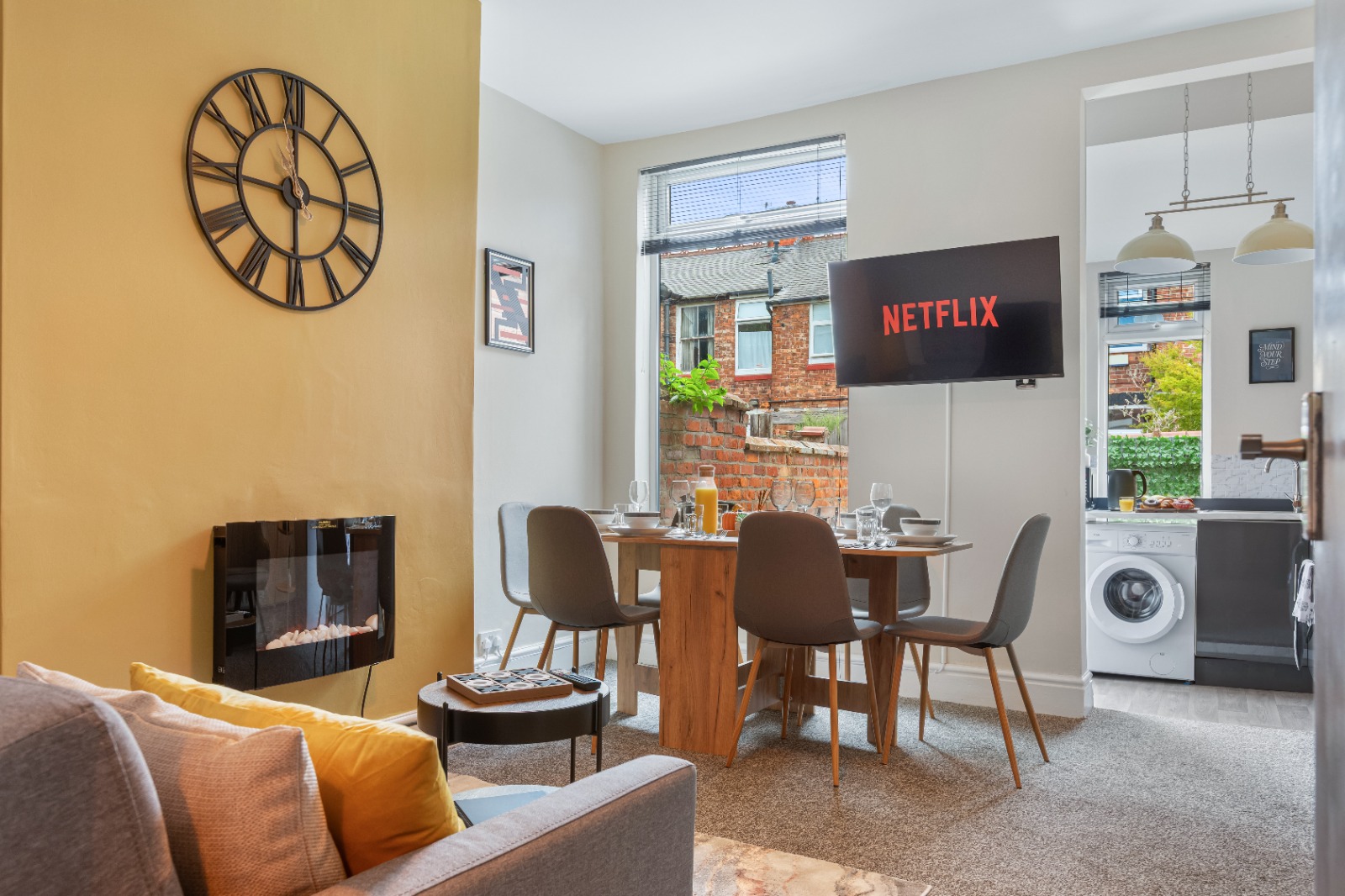 3-bed contractor house in Manchester (M) photo 8