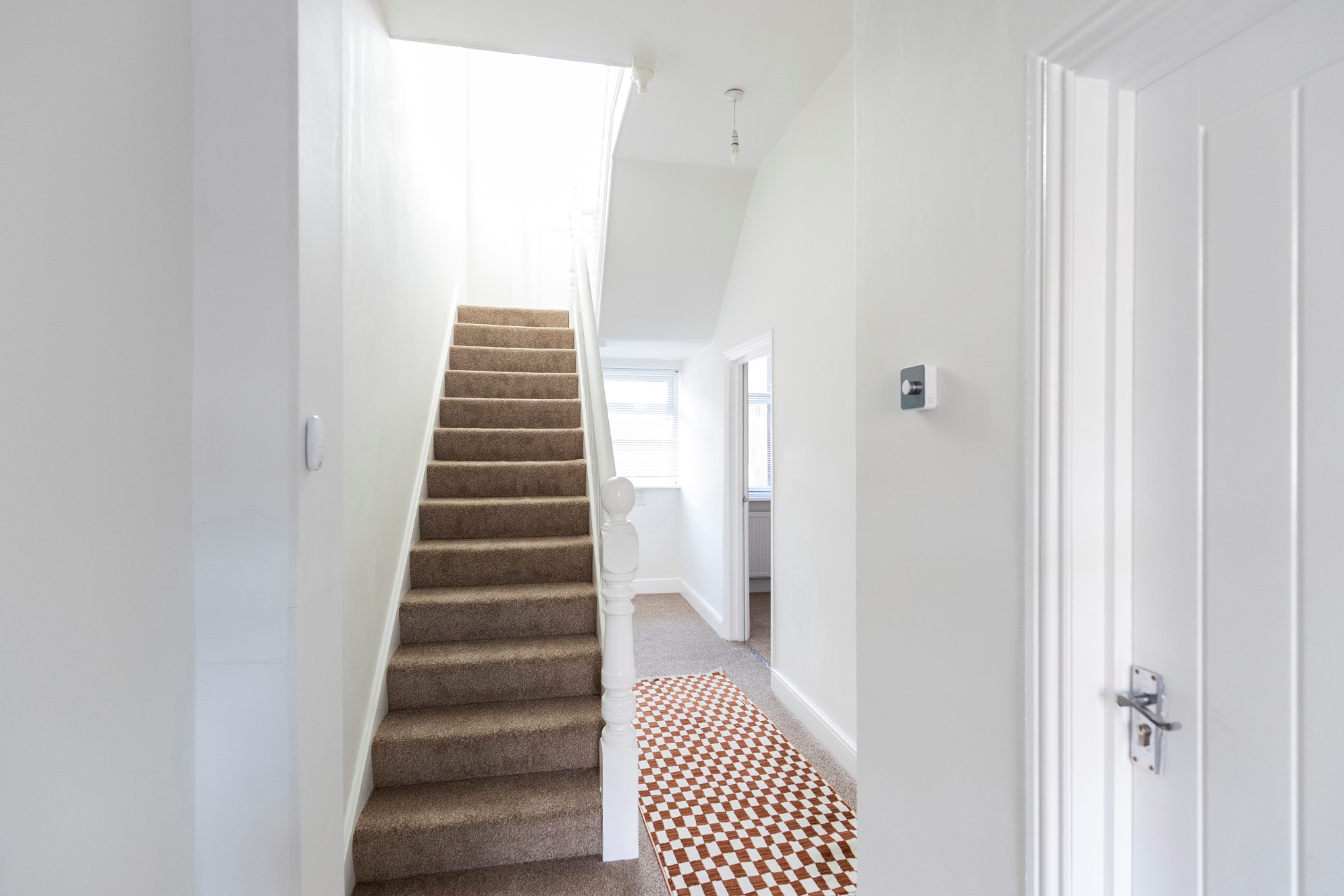3-bed contractor house in Sunderland (SR) photo 8