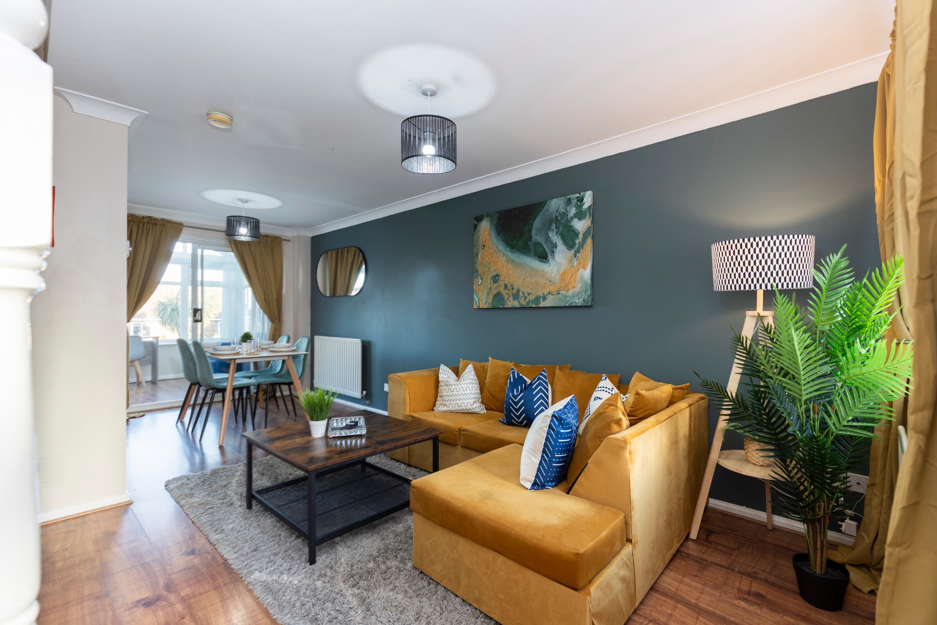 3-bed contractor house in Bearpark (DH) photo 4