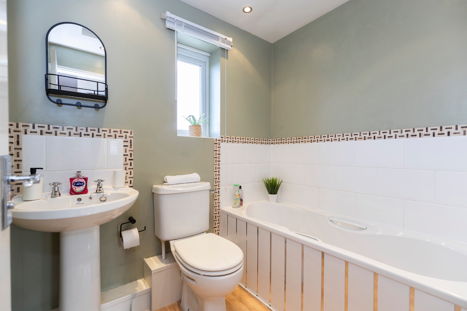 3-bed contractor house in Bearpark (DH) photo 8